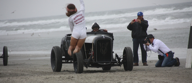 Illustration for article titled This is the coolest drag race event in America